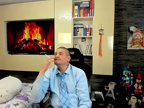 SpartacusDaddy48 online show from February 23, 3:26 am