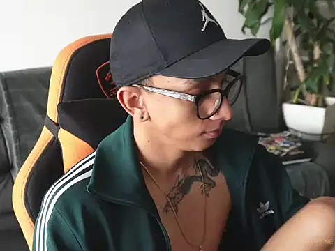 Vbenz28 online show from January 10, 3:14 pm