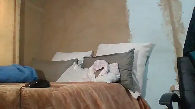 Nicky52 online show from April 2, 4:32 am