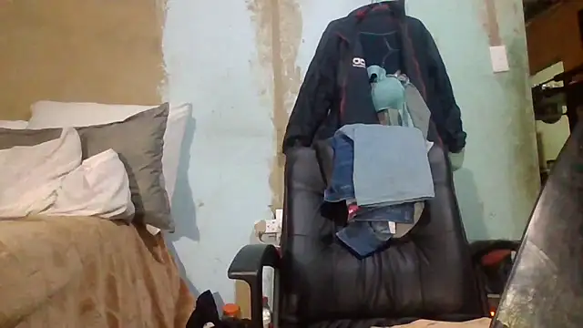 Nicky52 online show from April 10, 3:12 am