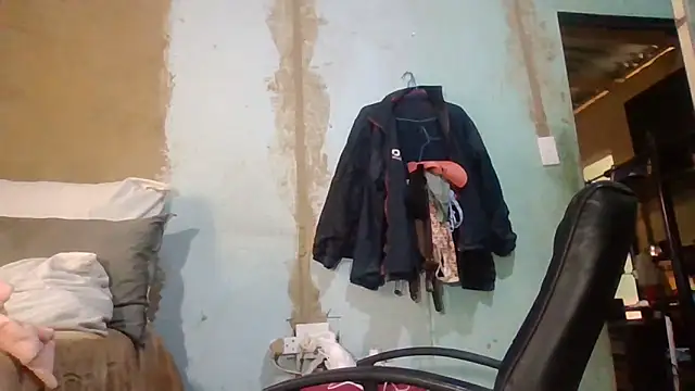 Nicky52 online show from April 16, 2:18 pm