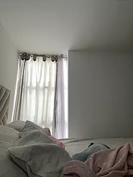 Snapshot of Savannah_Monroe chatting on March 12, 3:29 pm Savannah Monroe online show from March 12, 3:29 pm