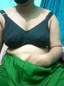 Snapshot of Maria_Mahi chatting on June 25, 4:55 pm Maria Mahi online show from June 25, 4:55 pm