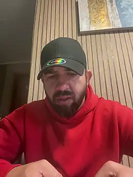 Snapshot of andrey1887 chatting on June 12, 7:07 am andrey1887 online show from June 12, 7:07 am