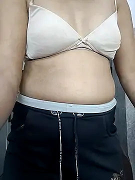 Snapshot of Ruhi_07 chatting on May 6, 4:41 am Ruhi 07 online show from May 6, 4:41 am