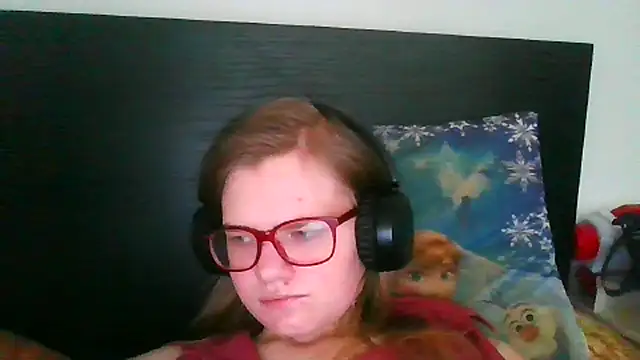 Moonolighta online show from November 1, 10:17 am