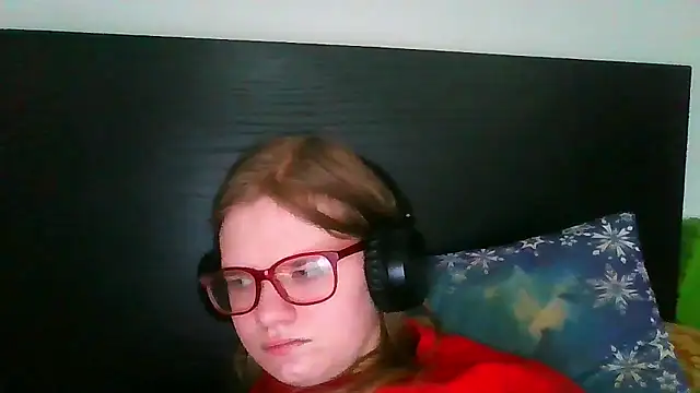 Moonolighta online show from February 14, 10:01 am