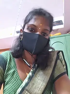 Snapshot of Honey_rosetamil chatting on May 17, 5:53 pm Honey rosetamil online show from May 17, 5:53 pm