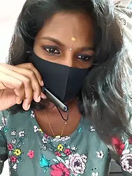 Snapshot of Honey_rosetamil chatting on May 20, 2:23 pm Honey rosetamil online show from May 20, 2:23 pm