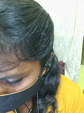 Snapshot of Honey_rosetamil chatting on May 27, 5:32 pm Honey rosetamil online show from May 27, 5:32 pm