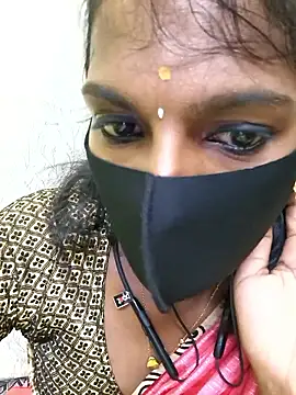 Snapshot of Honey_rosetamil chatting on May 31, 6:09 pm Honey rosetamil online show from May 31, 6:09 pm