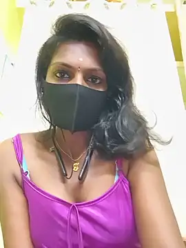 Snapshot of Honey_rosetamil chatting on June 6, 5:28 pm Honey rosetamil online show from June 6, 5:28 pm