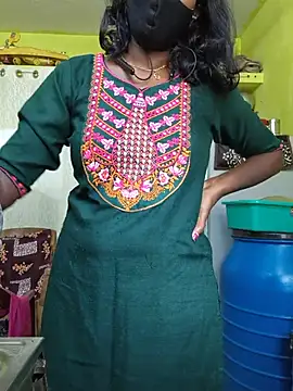 Snapshot of Honey_rosetamil chatting on June 11, 2:53 am Honey rosetamil online show from June 11, 2:53 am