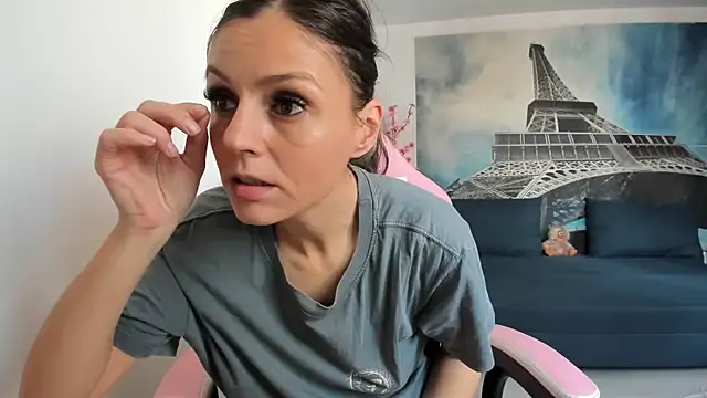 RheaEtthan online show from March 3, 9:04 am