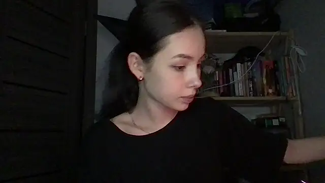 Snapshot of Yuna5343 chatting on October 17, 8:22 pm Yuna5343 online show from October 17, 8:22 pm