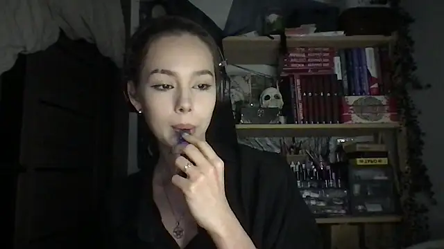 Snapshot of Yuna5343 chatting on April 21, 1:42 am Yuna5343 online show from April 21, 1:42 am