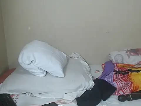  SweetLips  online show from January 6, 10:56 pm