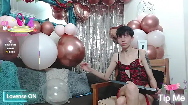 LiamBrown09 online show from February 14, 7:43 pm