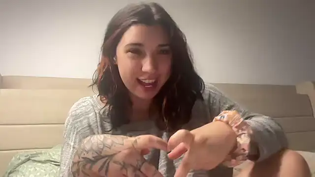 nina lovez online show from February 24, 3:59 am