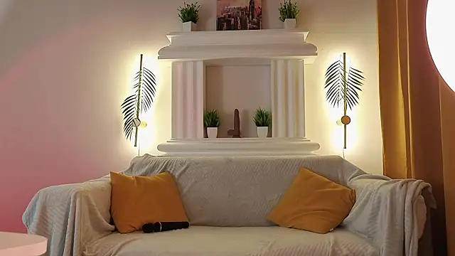 Snapshot of odelynbrower chatting on February 2, 1:04 am odelynbrower online show from February 2, 1:04 am