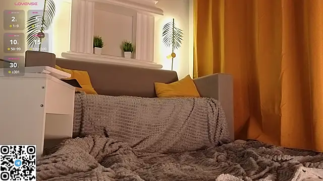 Snapshot of odelynbrower chatting on February 3, 2:53 am odelynbrower online show from February 3, 2:53 am