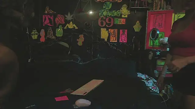 Splash Queen420 online show from April 7, 5:52 am