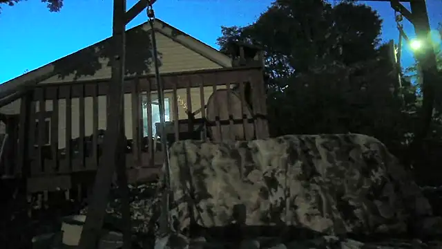 Snapshot of Splash_Queen420 chatting on June 16, 1:52 am Splash Queen420 online show from June 16, 1:52 am