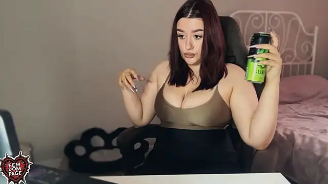 MissAdena online show from March 7, 10:56 am