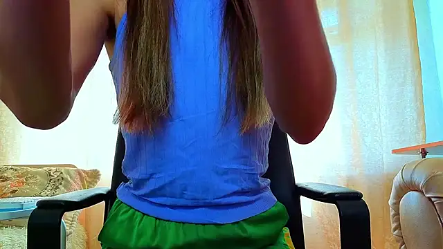 Snapshot of Bom_Mia_Bom chatting on May 1, 3:00 am Bom Mia Bom online show from May 1, 3:00 am