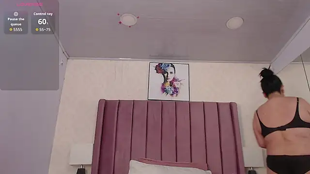 AriannaAdames online show from June 20, 1:47 pm