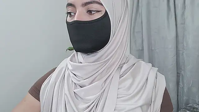 jade nassar online show from February 23, 8:17 pm