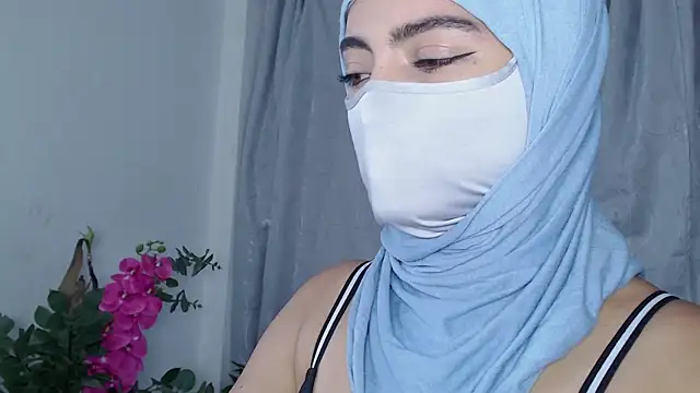 jade nassar online show from May 28, 10:40 pm