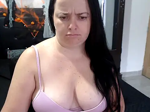 BrianaBarbes online show from October 2, 12:12 pm