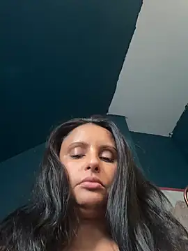 Snapshot of Angelaarayexx chatting on May 13, 1:19 pm Angelaarayexx online show from May 13, 1:19 pm
