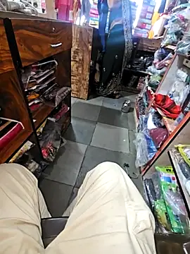 indianhotwife639 online show from September 28, 4:40 am