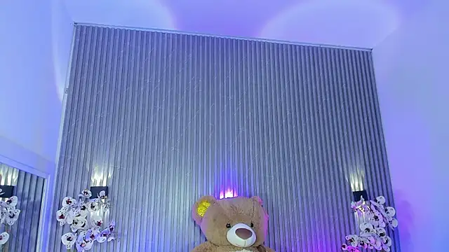 MaddyGray  online show from February 15, 11:19 am