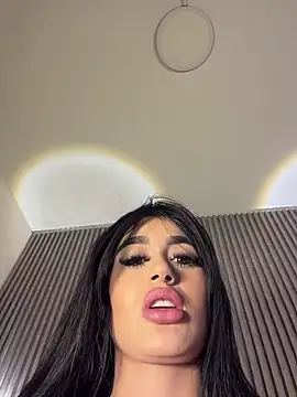 MaddyGray  online show from March 14, 6:24 pm