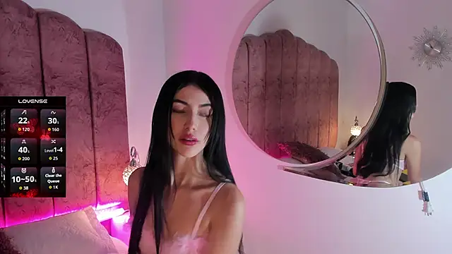 Snapshot of ValeskaZuev1 chatting on September 23, 7:06 pm ValeskaZuev1 online show from September 23, 7:06 pm