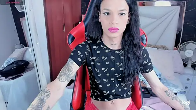 Snapshot of sara_slut21 chatting on December 2, 7:27 pm sara slut21 online show from December 2, 7:27 pm