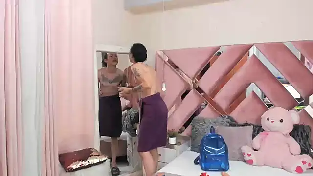 Snapshot of sara_slut21 chatting on February 27, 4:43 pm sara slut21 online show from February 27, 4:43 pm