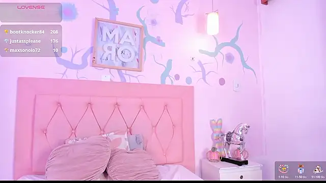 NoahPerez online show from February 7, 10:35 pm