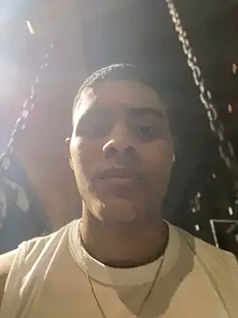 Snapshot of Nick_Jackson_ chatting on April 23, 4:03 am Nick Jackson online show from April 23, 4:03 am