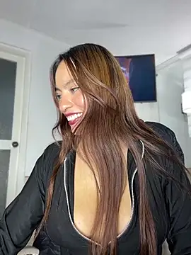 Adarha Ramirez online show from May 16, 6:32 am