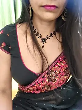 Snapshot of Shalu_G chatting on May 10, 7:35 am Shalu G online show from May 10, 7:35 am