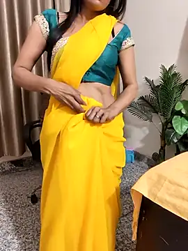 Snapshot of Shalu_G chatting on May 11, 2:45 pm Shalu G online show from May 11, 2:45 pm