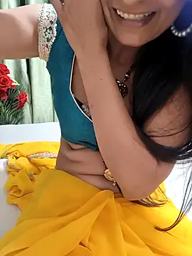 Snapshot of Shalu_G chatting on May 16, 10:36 am Shalu G online show from May 16, 10:36 am