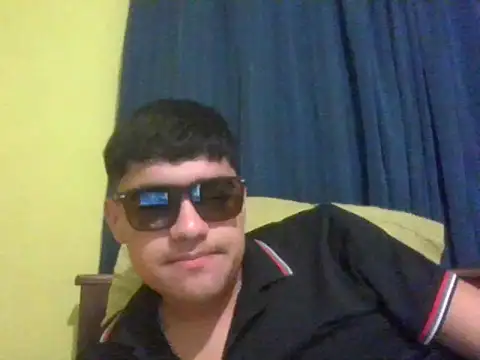 Snapshot of juanfritaa21 chatting on September 11, 2:44 am juanfritaa21 online show from September 11, 2:44 am