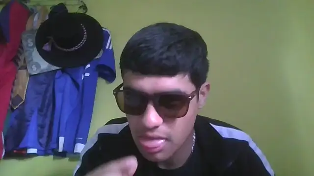 Snapshot of juanfritaa21 chatting on October 5, 6:50 pm juanfritaa21 online show from October 5, 6:50 pm