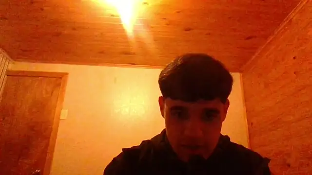 Snapshot of juanfritaa21 chatting on July 16, 1:44 am juanfritaa21 online show from July 16, 1:44 am