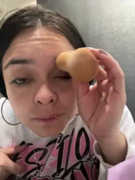 Emily Rivers  online show from December 5, 12:25 pm